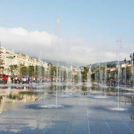 Apartment Spacious 3 Bedroom Flat Center - Magnificent View-parking Nice