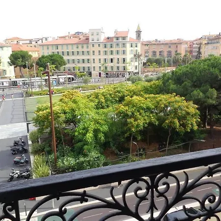 Spacious 3 Bedroom Flat Center - Magnificent View-parking Apartment *