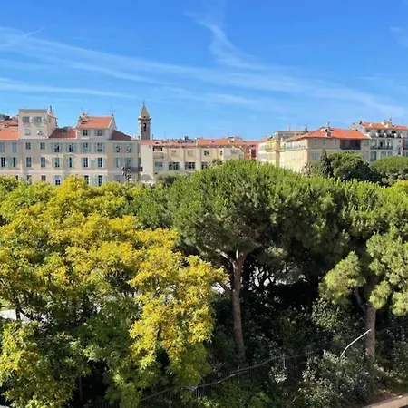Apartment Spacious 3 Bedroom Flat Center - Magnificent View-parking *