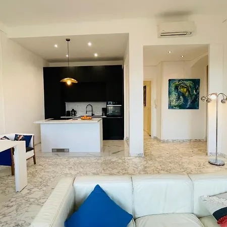Spacious 3 Bedroom Flat Center - Magnificent View-parking Apartment Nice