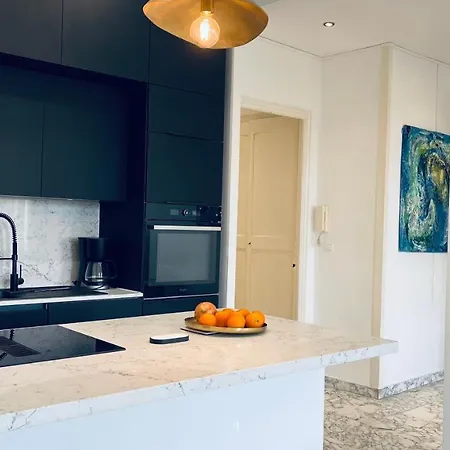 Apartment Spacious 3 Bedroom Flat Center - Magnificent View-parking Nice