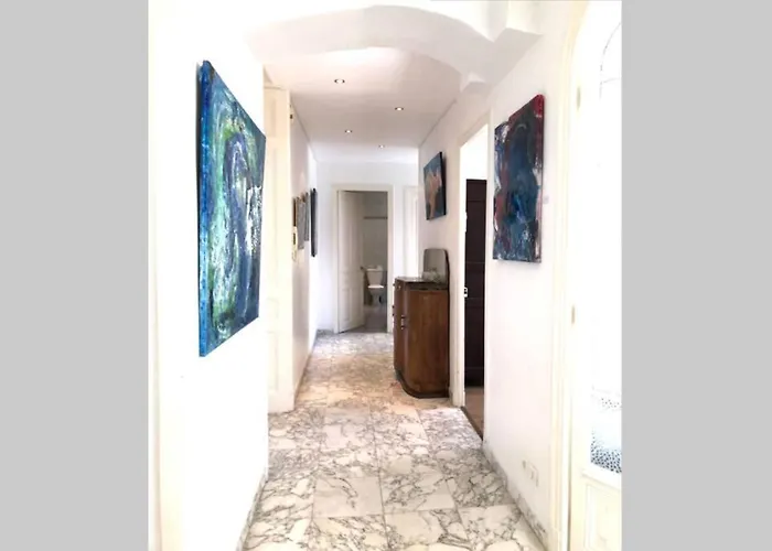 아파트 Spacious 3 Bedroom Flat Center - Magnificent View *