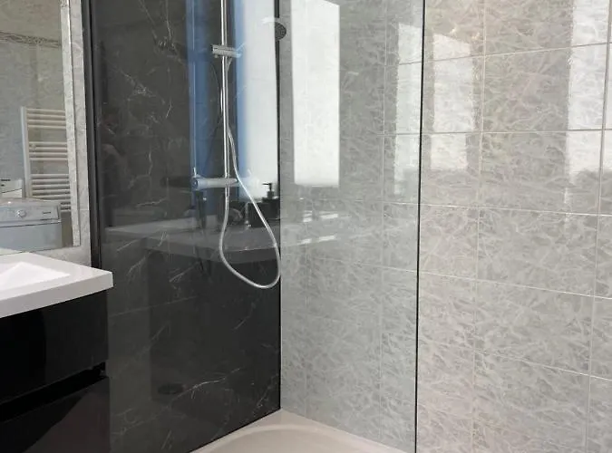 Spacious 3 Bedroom Flat Center - Magnificent View 아파트 *