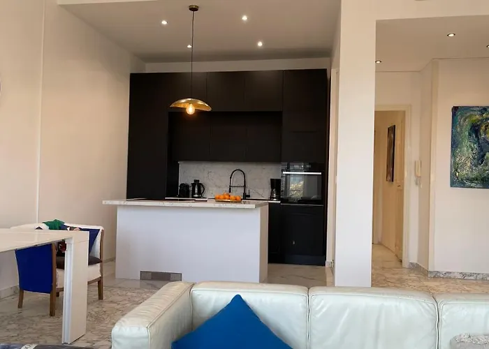 아파트 Spacious 3 Bedroom Flat Center - Magnificent View 니스