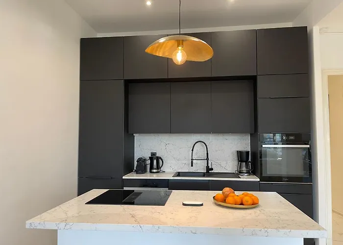 아파트 Spacious 3 Bedroom Flat Center - Magnificent View *