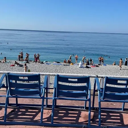 Spacious 3 Bedroom Flat Center - Magnificent View