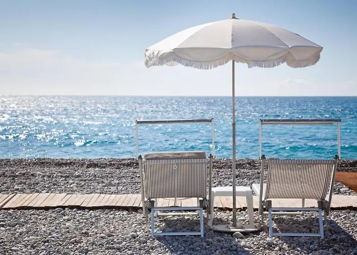 Spacious 3 Bedroom Flat Center - Magnificent View Nizza