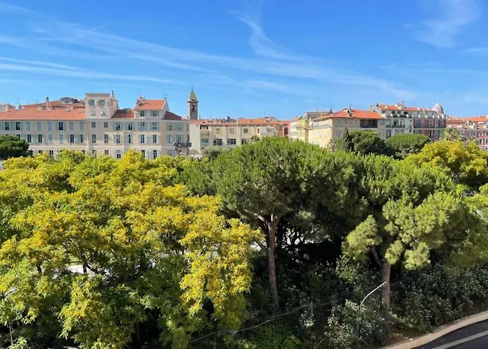 Apartman Spacious 3 Bedroom Flat Center - Magnificent View *
